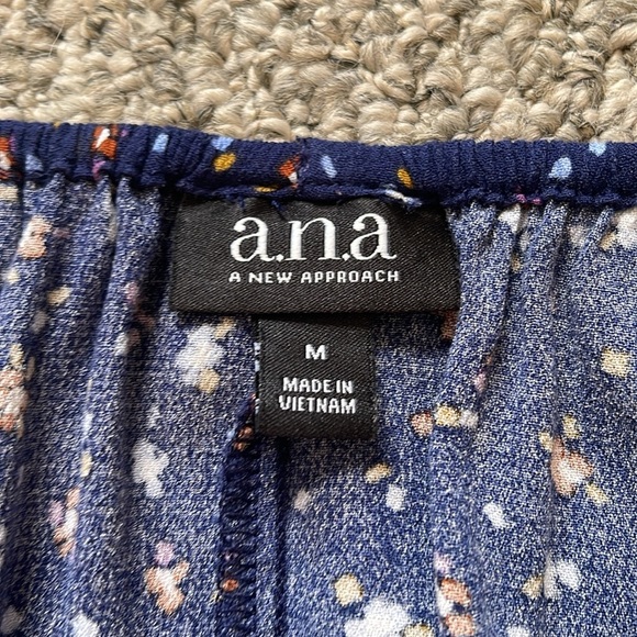 Floral Navy Blue Women's Top - Picture 2 of 2